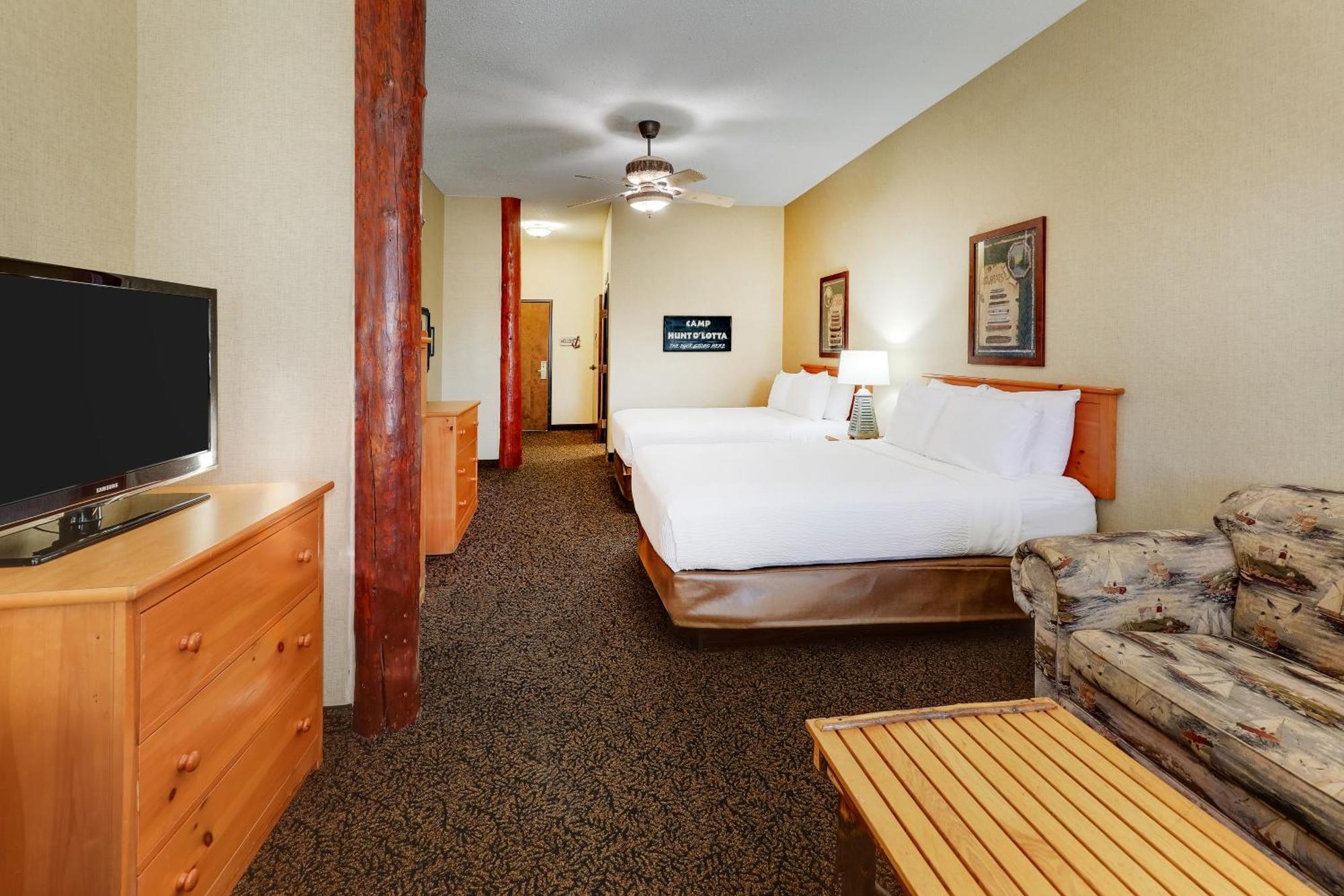 Stoney Creek Hotel 3*